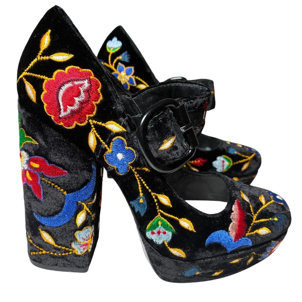 Alice + Olivia Embroidered Velvet Platform Mary Jane Block Heel Pumps EU 37 US 7
